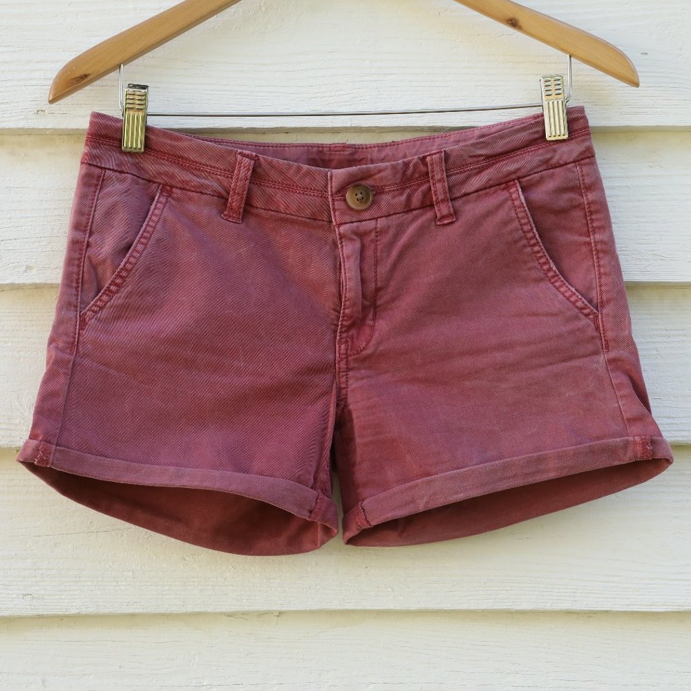 American Eagle faded red midi shorts
